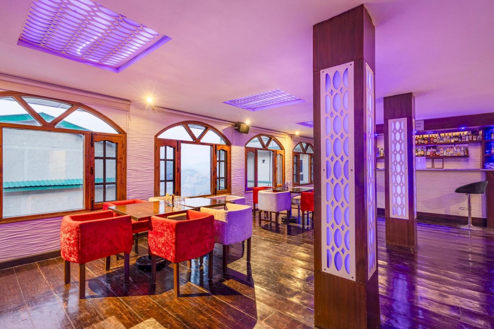 Sterling Kufri Hotel Exterior photo