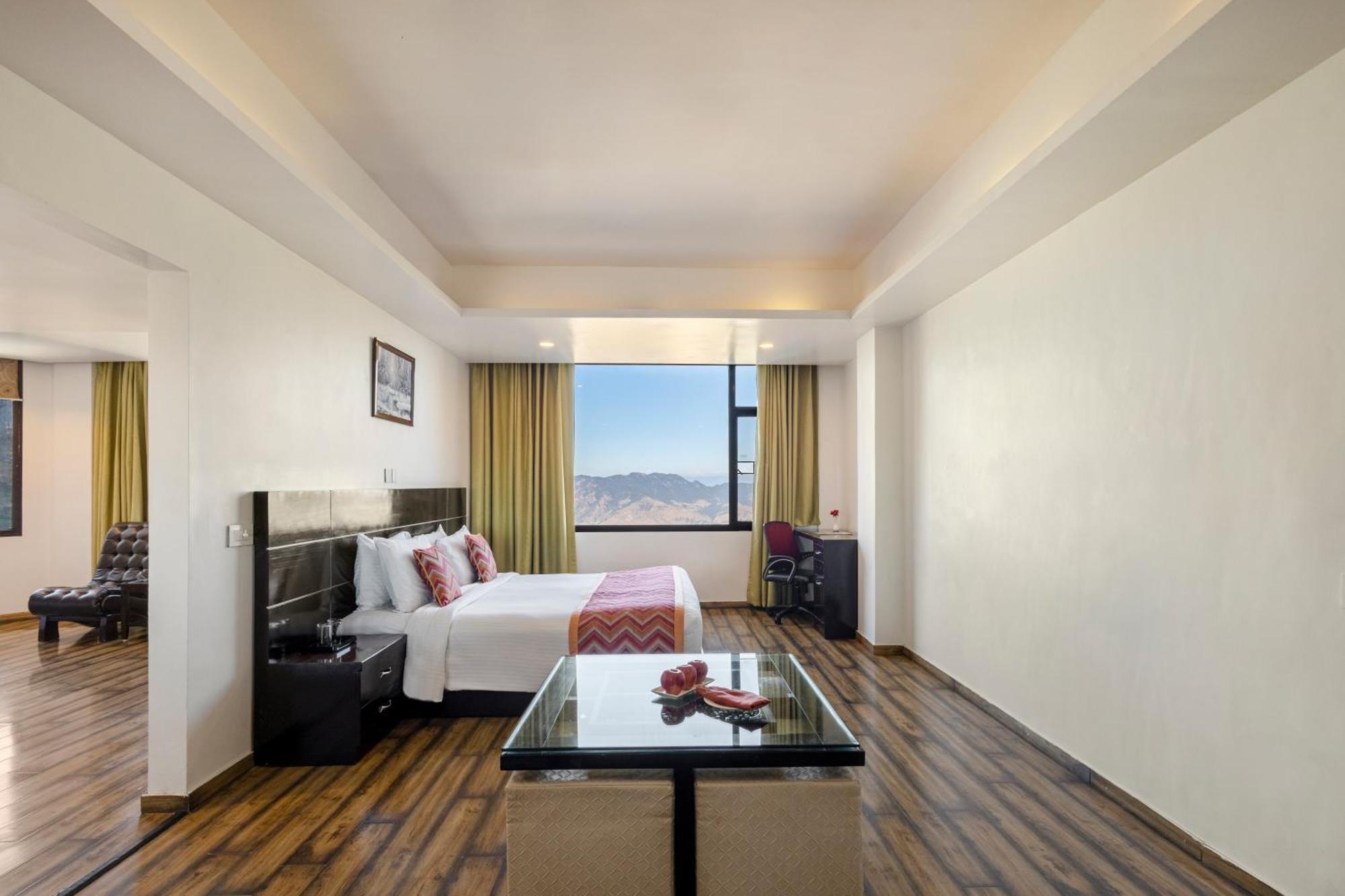 Sterling Kufri Hotel Exterior photo